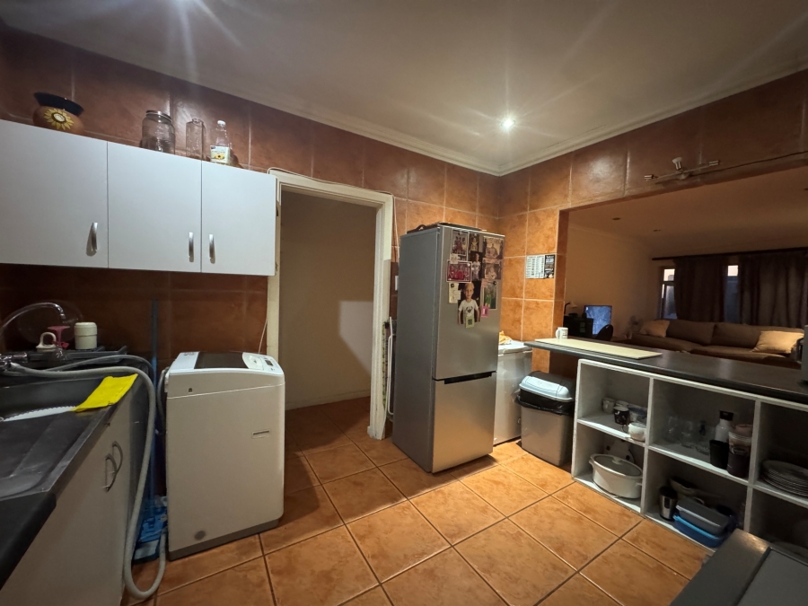 To Let 2 Bedroom Property for Rent in Lochnerhof Western Cape
